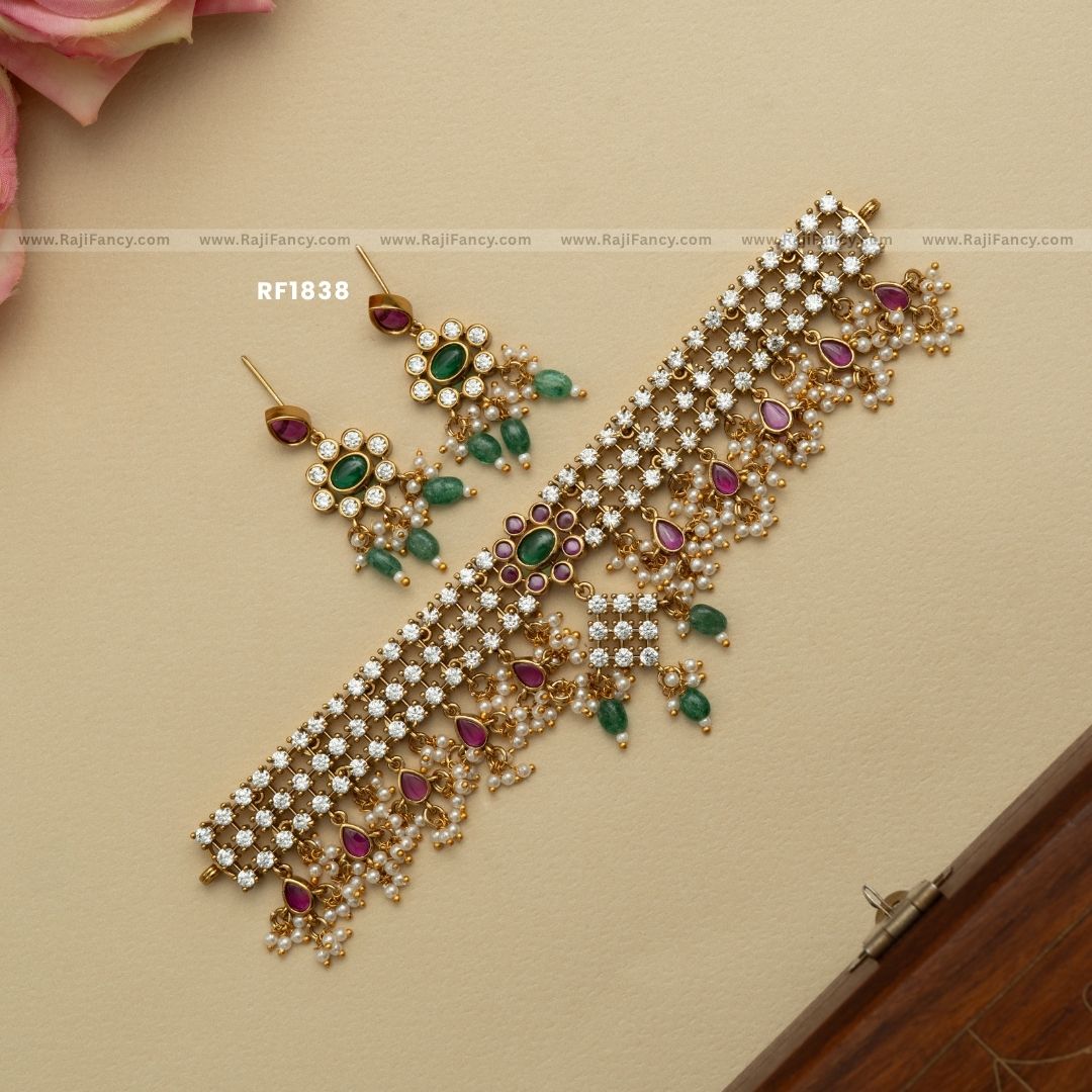 Ananya Choker Set RF1838