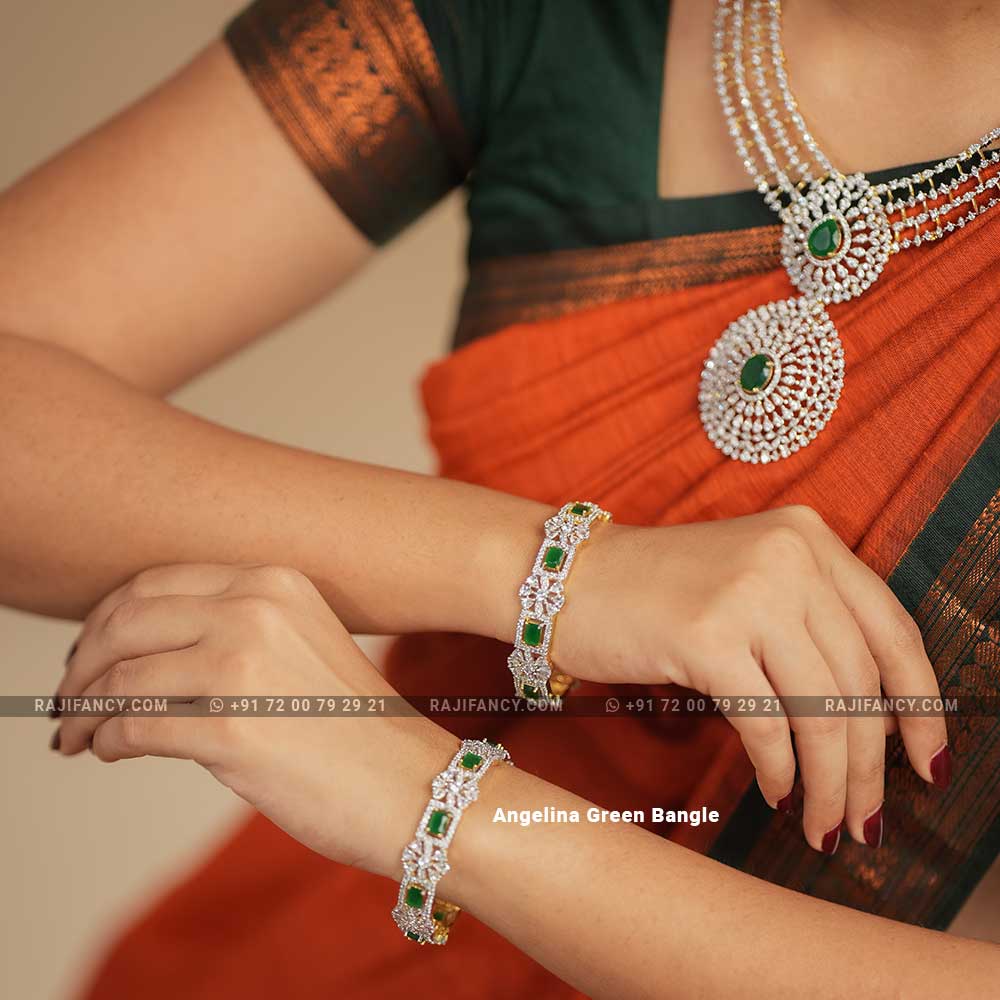 GJ Emerald Bangle