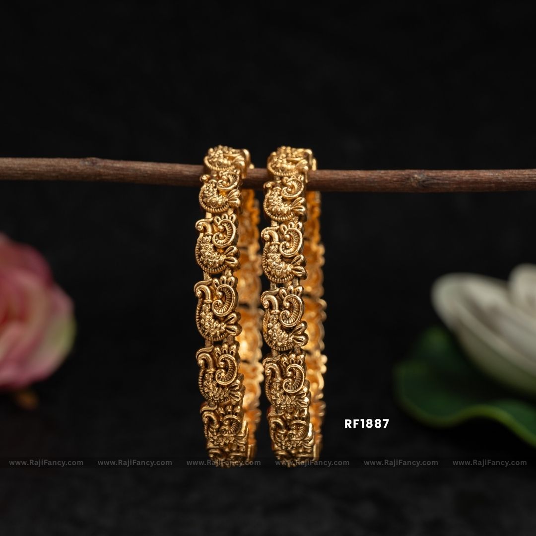 Antique Peacock Bangle RF1887