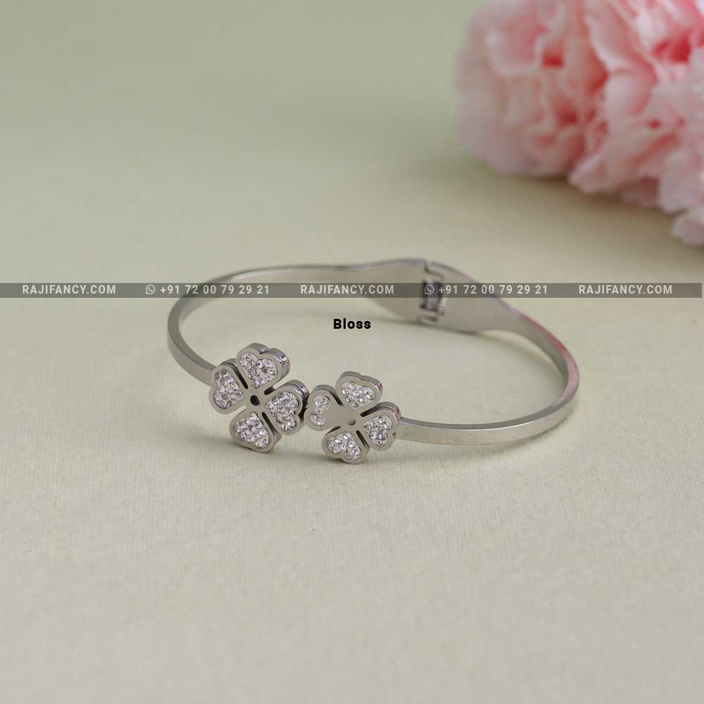 Bloss Bracelet