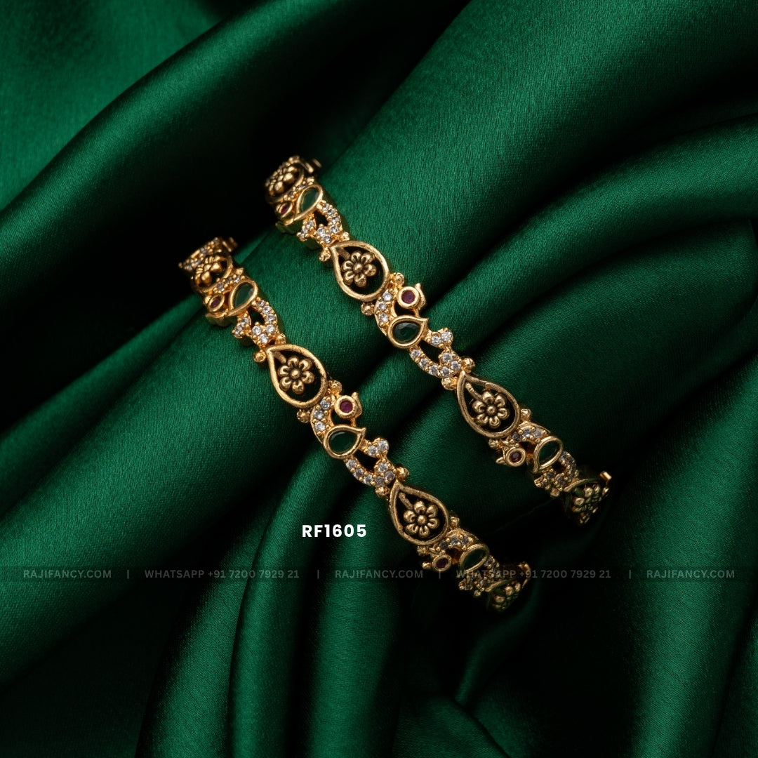 Etarna Petal Bangle