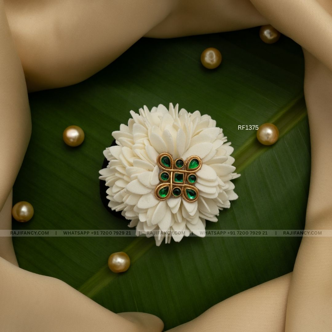 Green Kolam Band