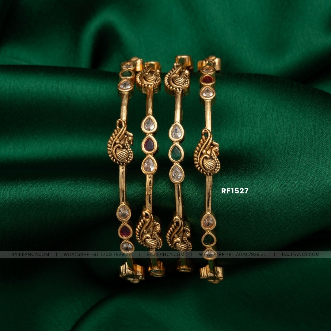 Ira Elegant Peacock Bangles