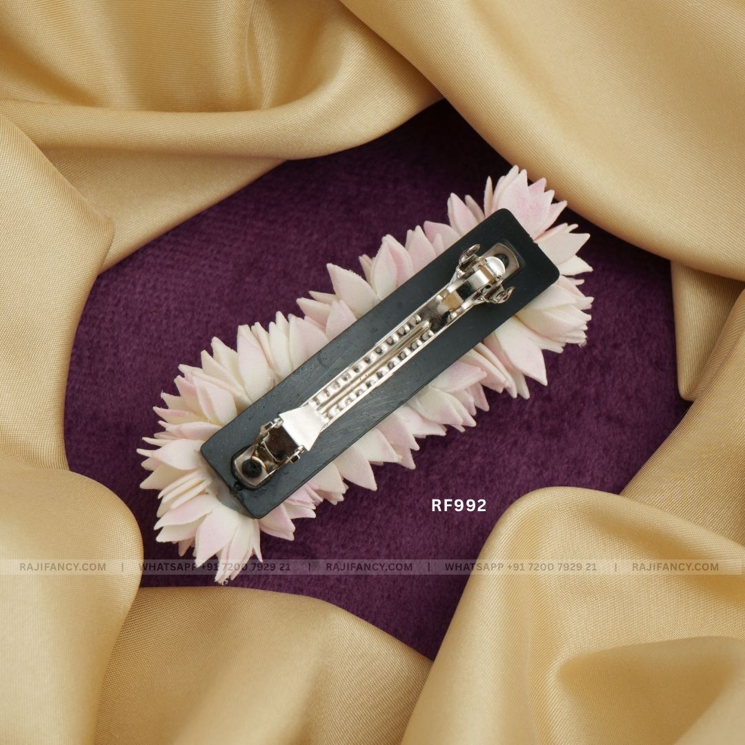 Jathi Center Clip