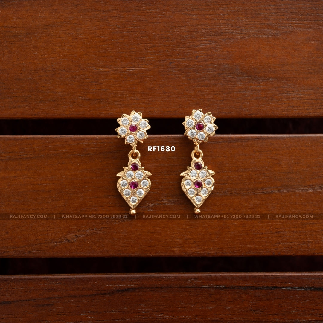 Leaf Ruby Stud