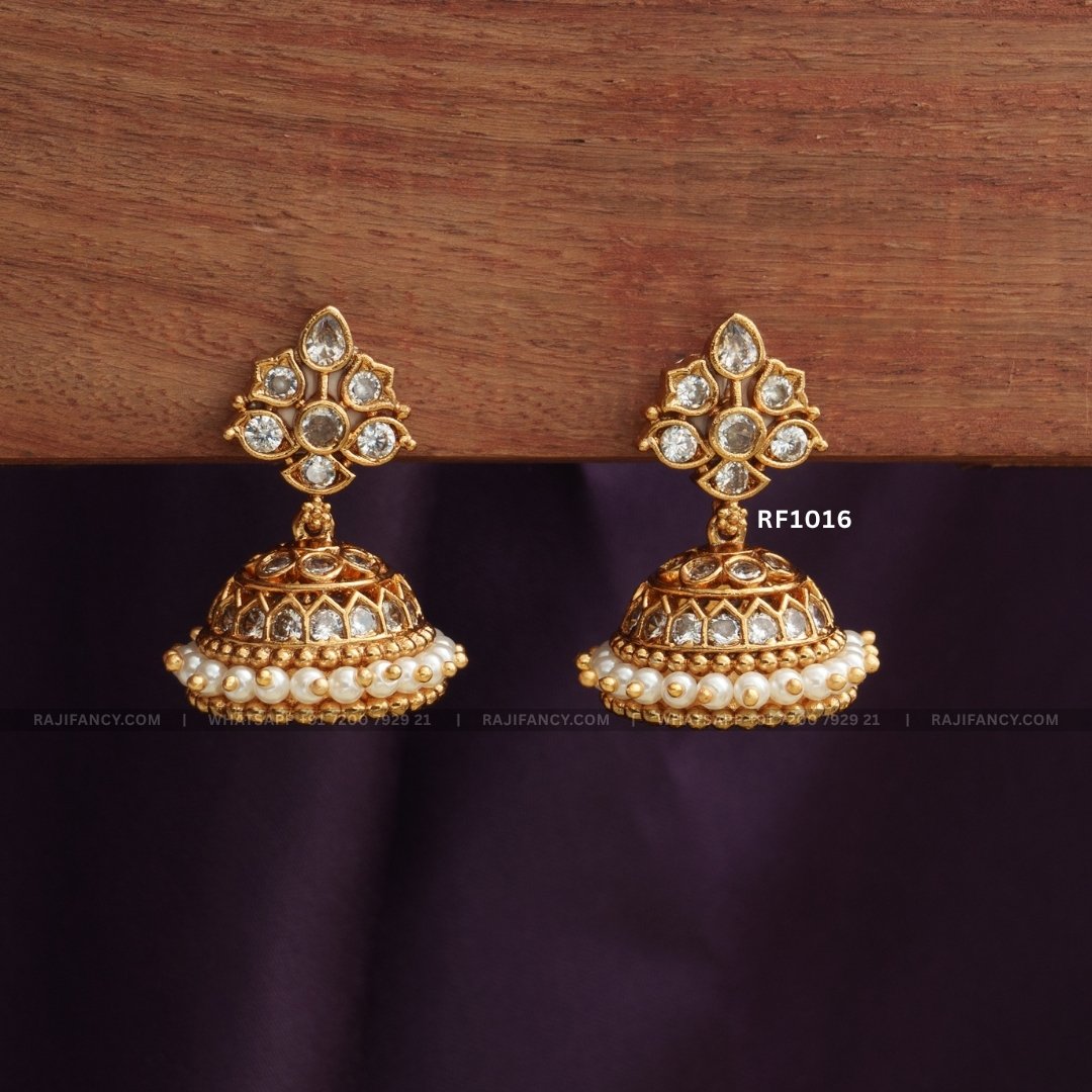 Madhu Jhumka White