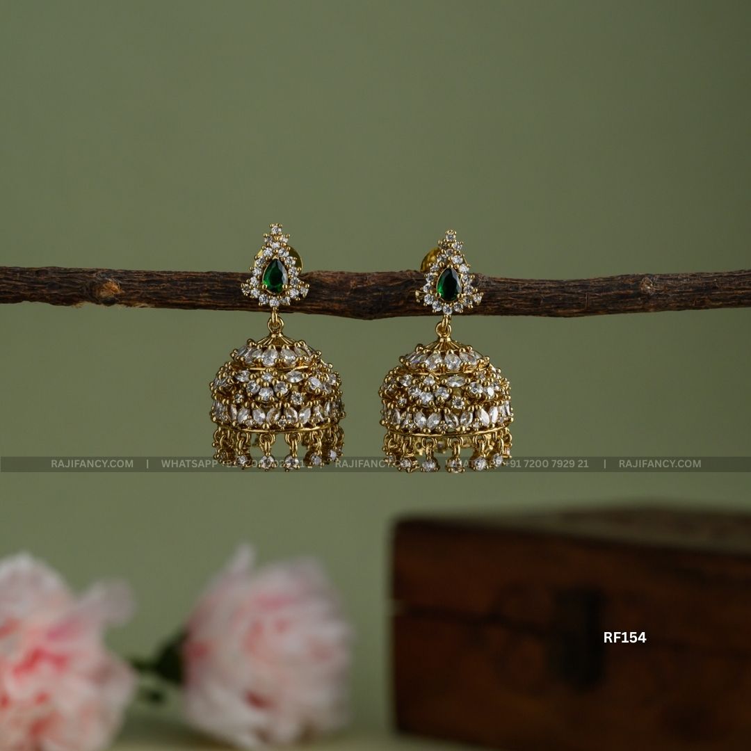 Meera Emerald Jhumka