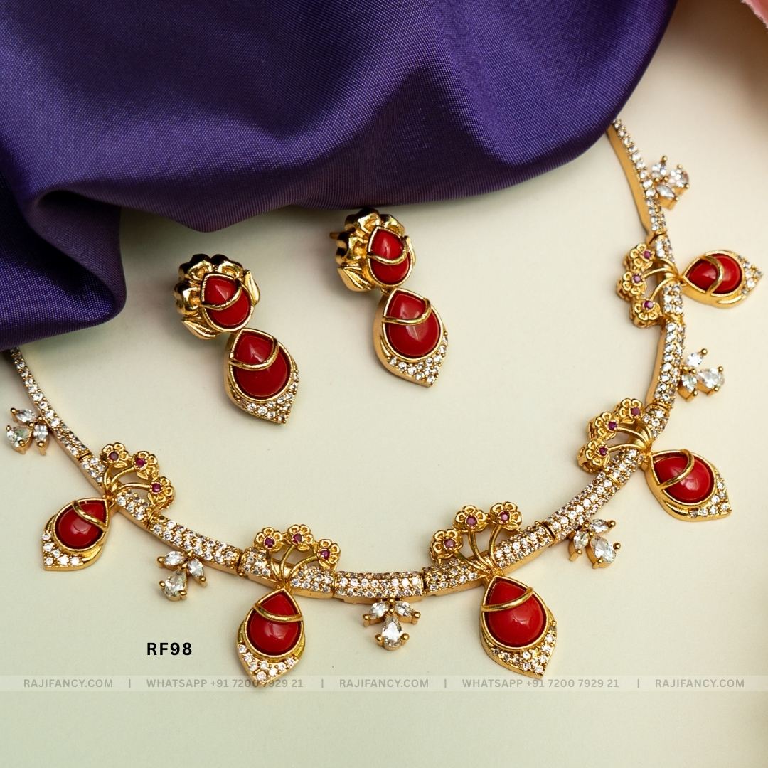 Pavalika Teardrop Necklace