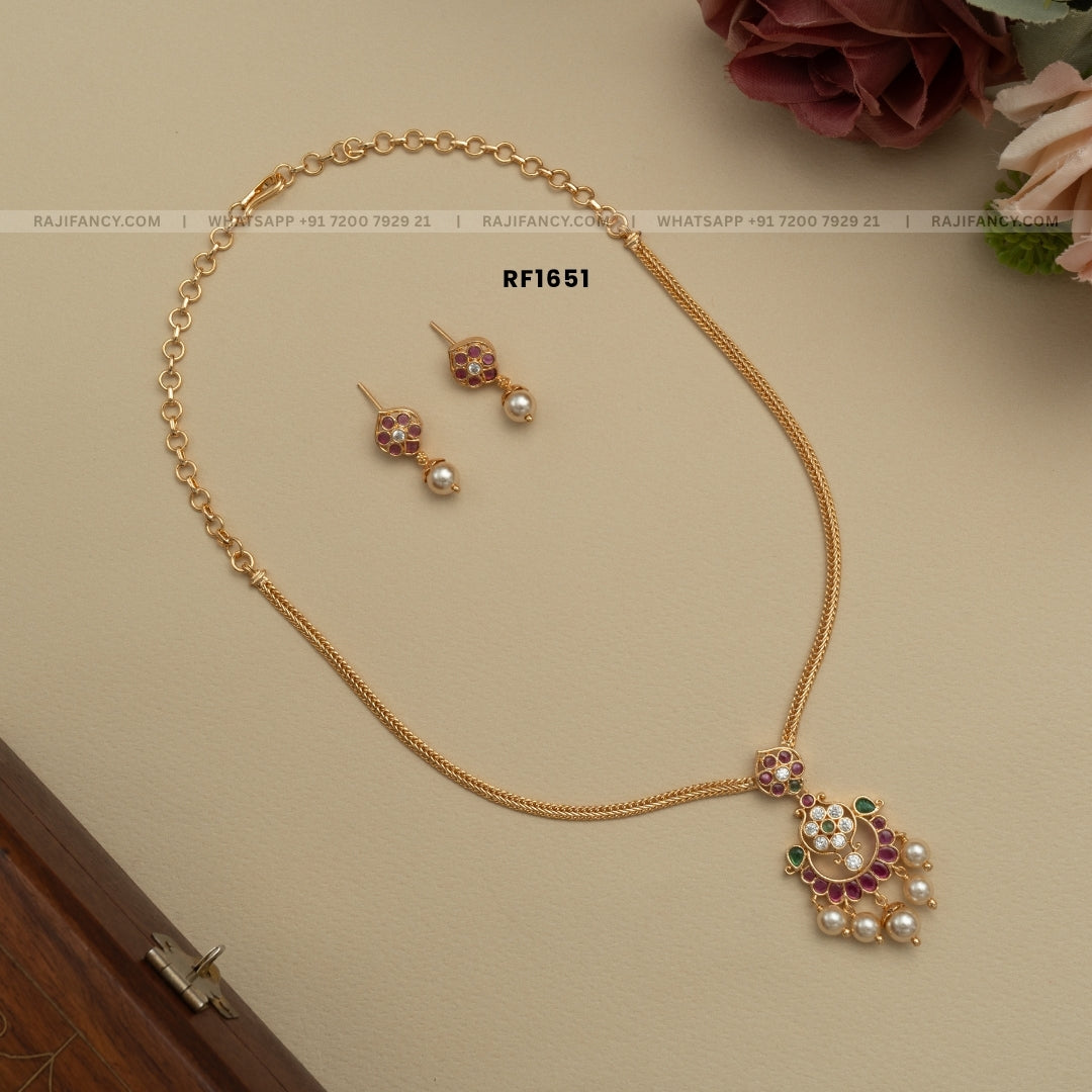 Pearl Charm Chain