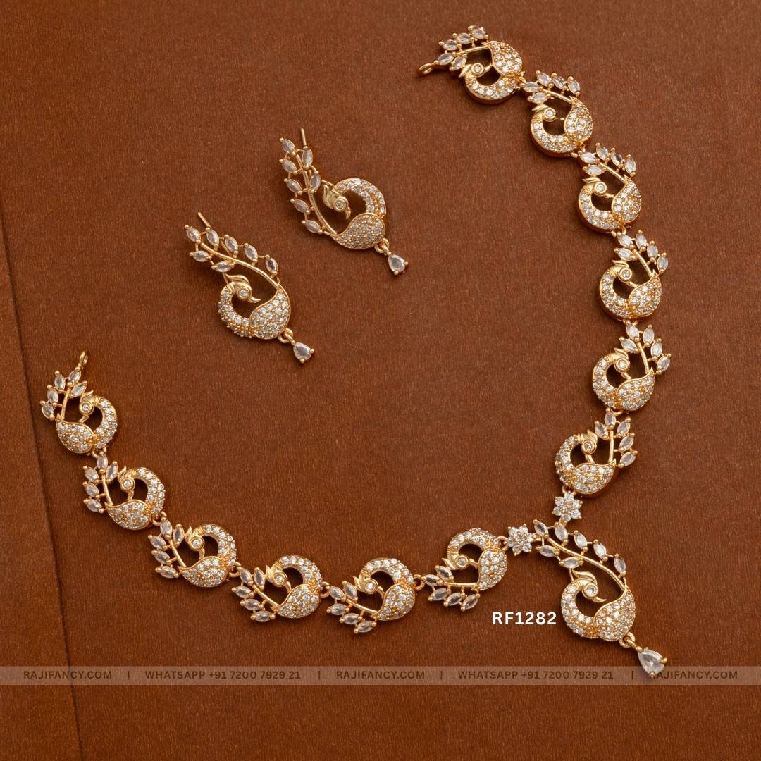Elegant Peacock necklace