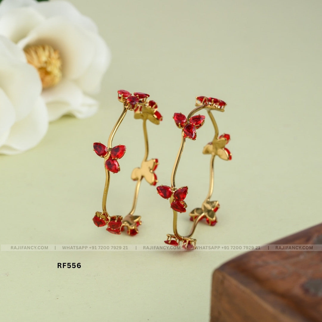 Red Petal Bangle