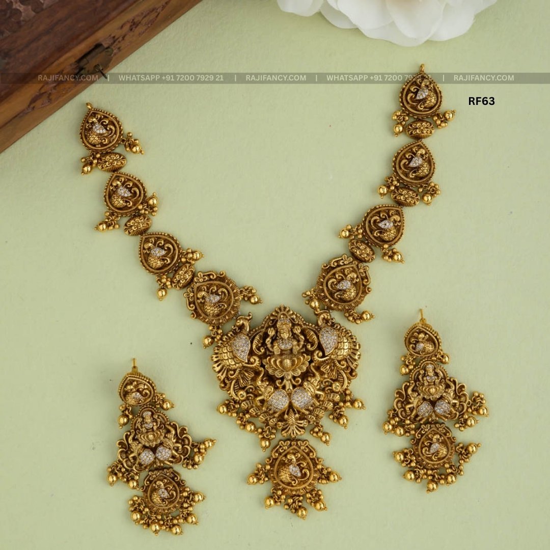 Thangamayil Necklace