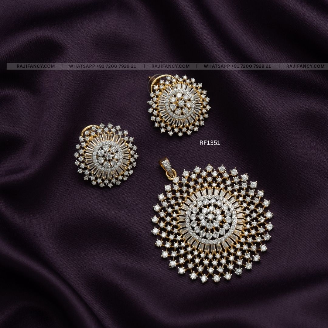 Sun Pendent Set