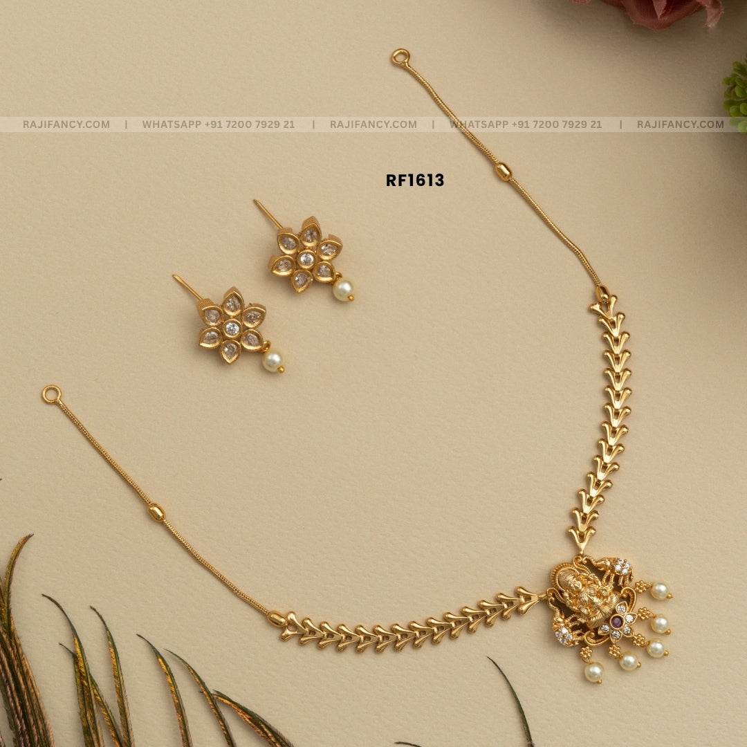 Thanshika Neckwear