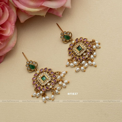 Aadhira Pearl Choker RF1837