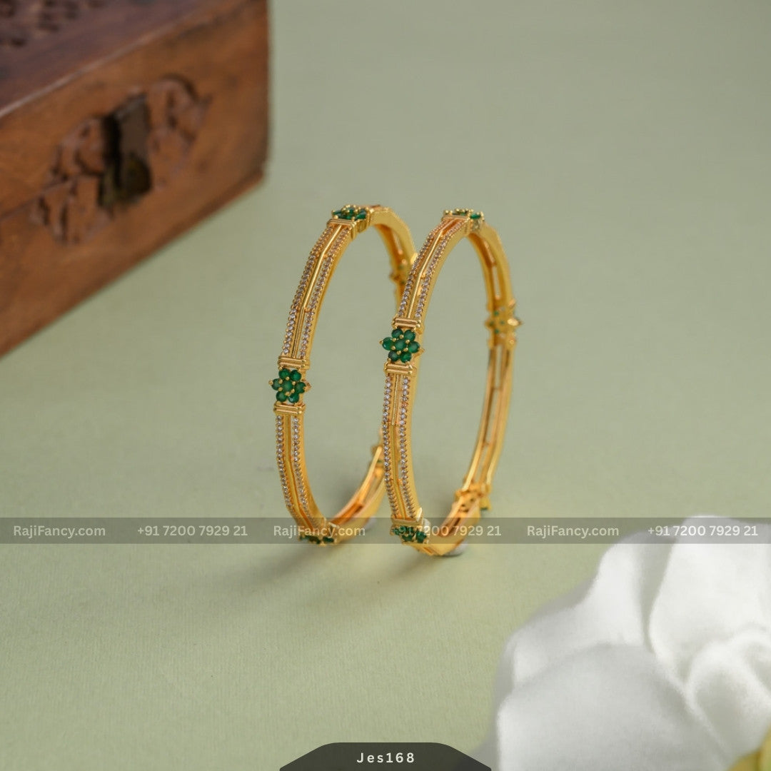 Amora Green Bangle