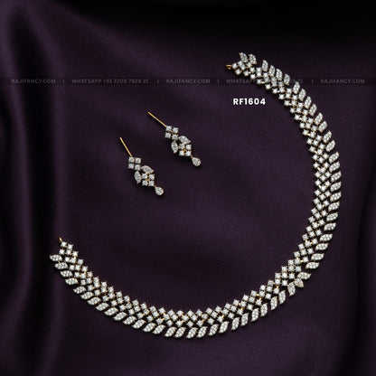 Aura Neck Set
