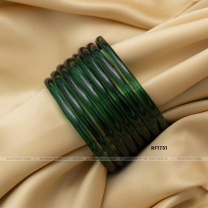 Bottle Green Glass Bangle RF1731
