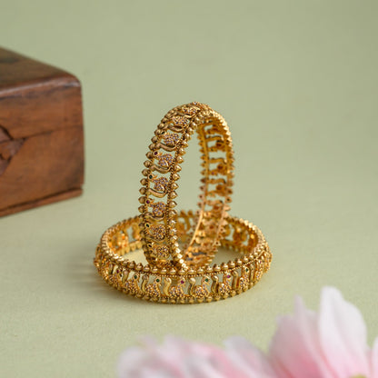 Bunchy Peacock Bangle