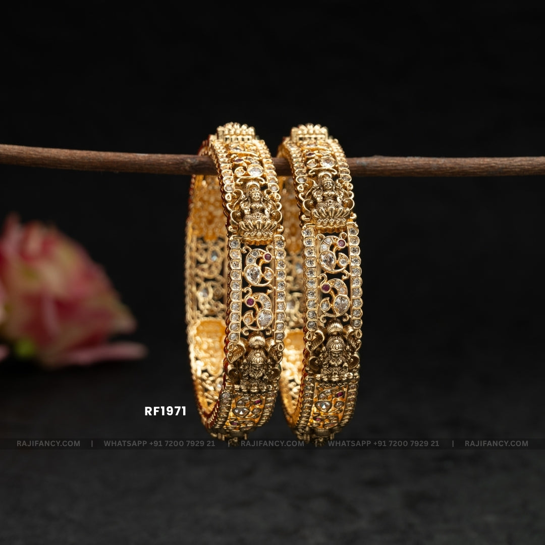 Devi Peacock Antique Bangle RF1971