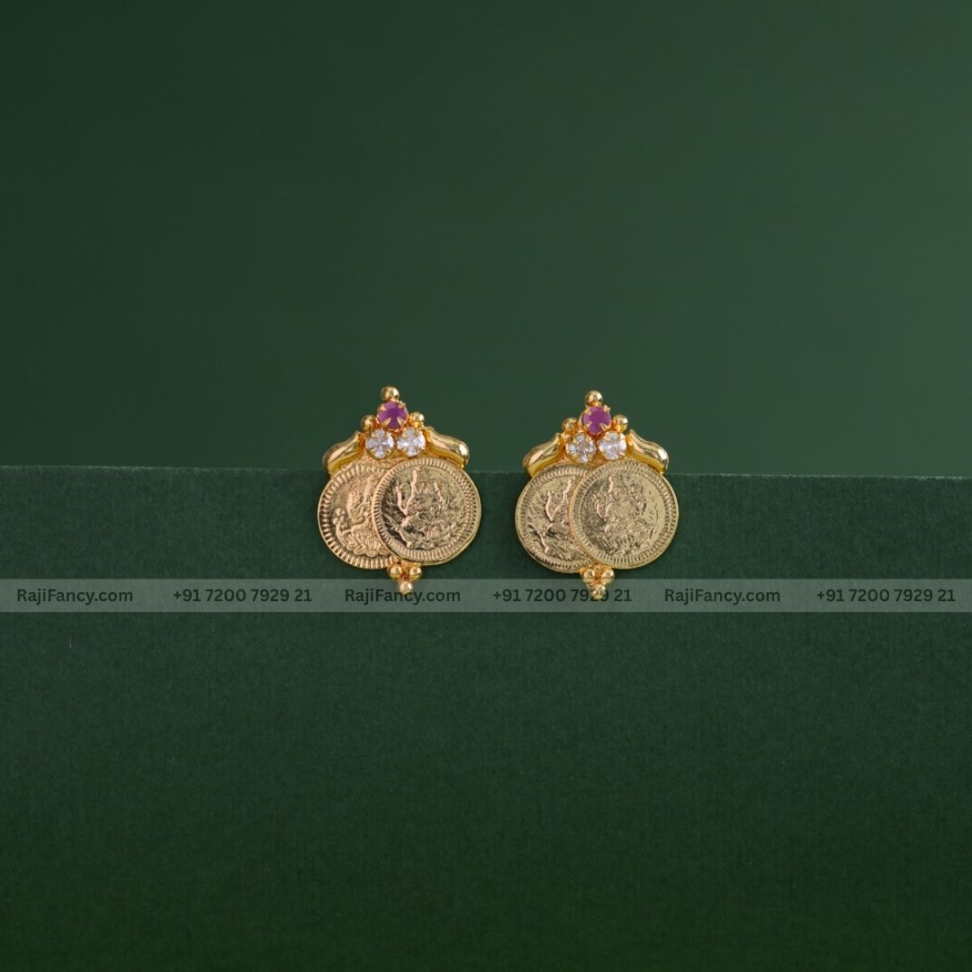 Double Coin Stud