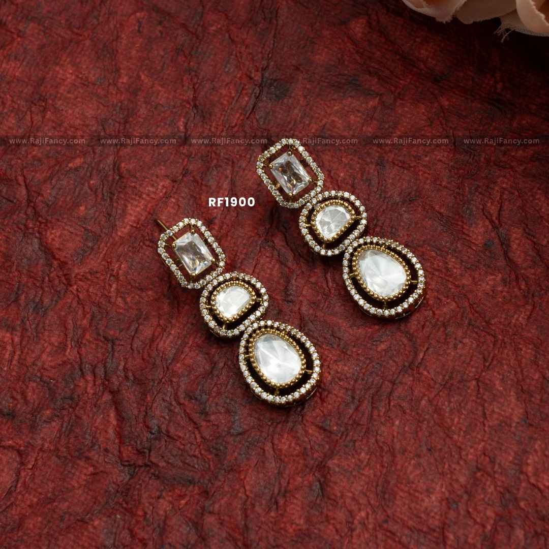 Elara Necklace RF1900