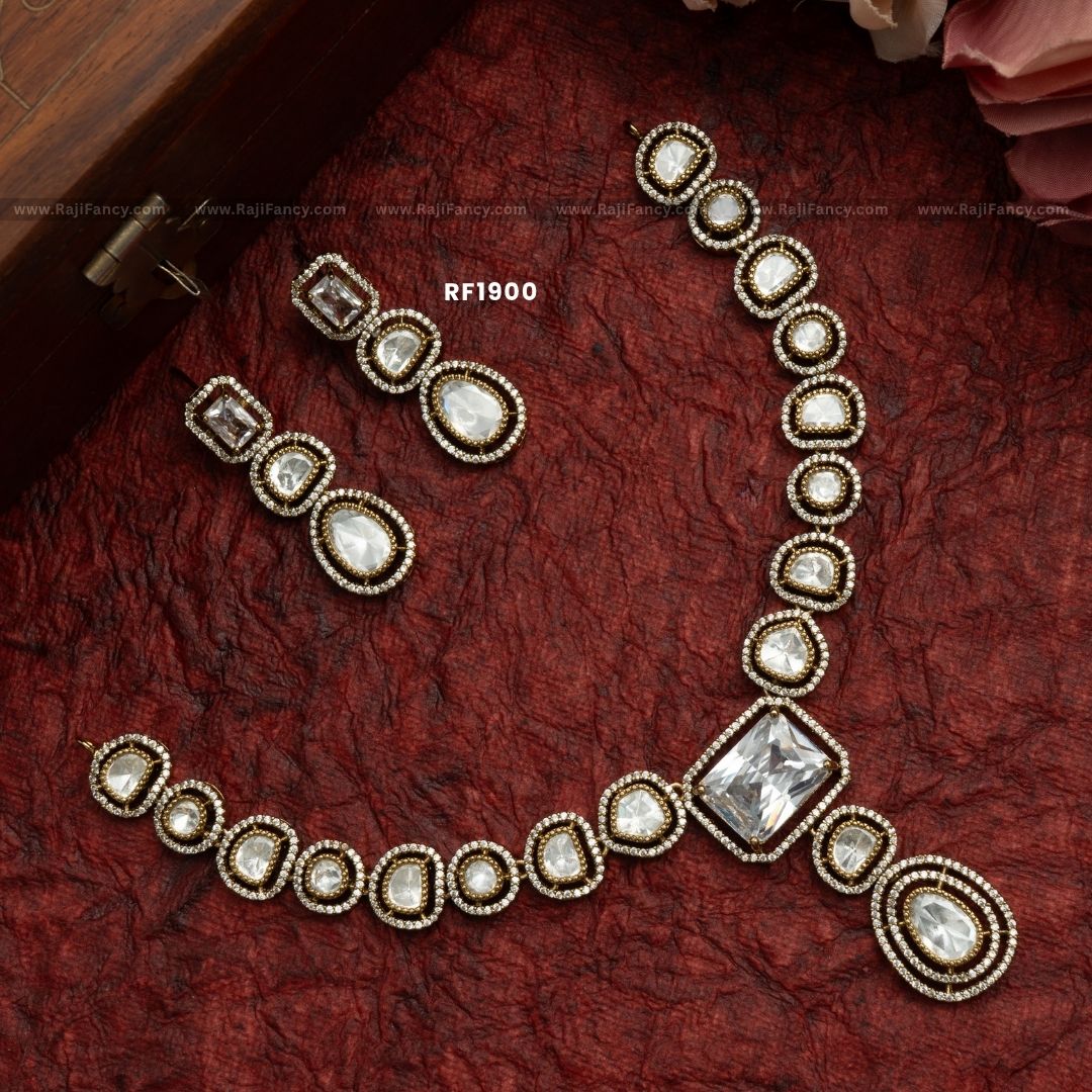 Elara Necklace RF1900
