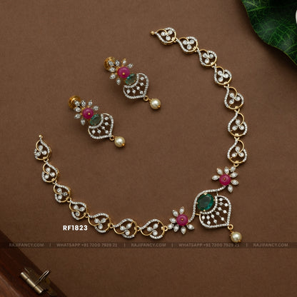 Elina Floral Necklace RF1823