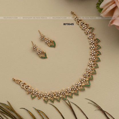 Floral Sparkle Necklace