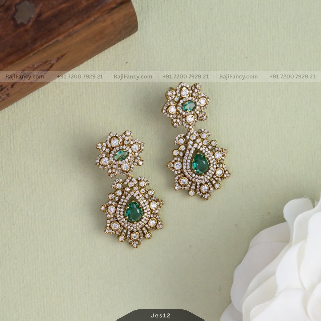 Jassi layer necklace