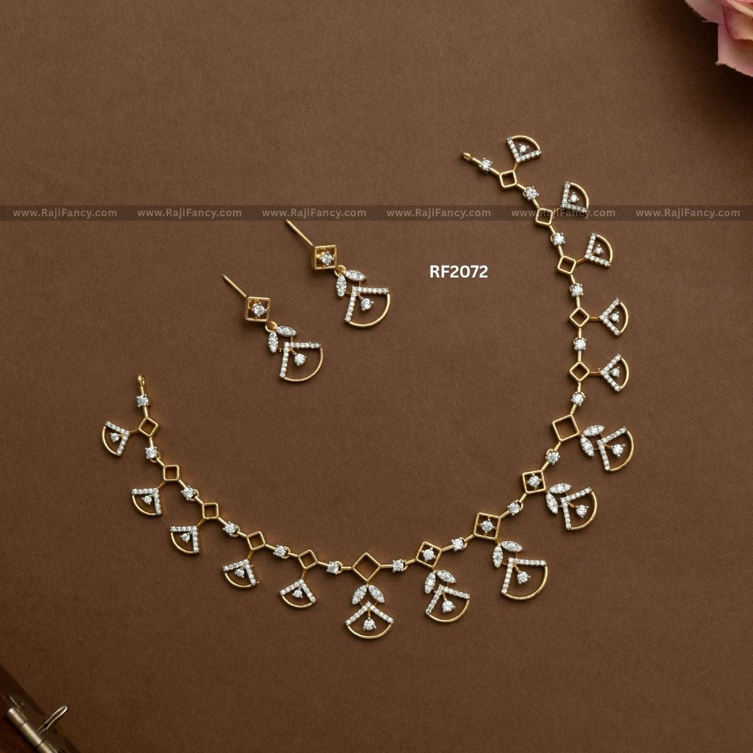 Kyra Gj NecklaceRF 2072