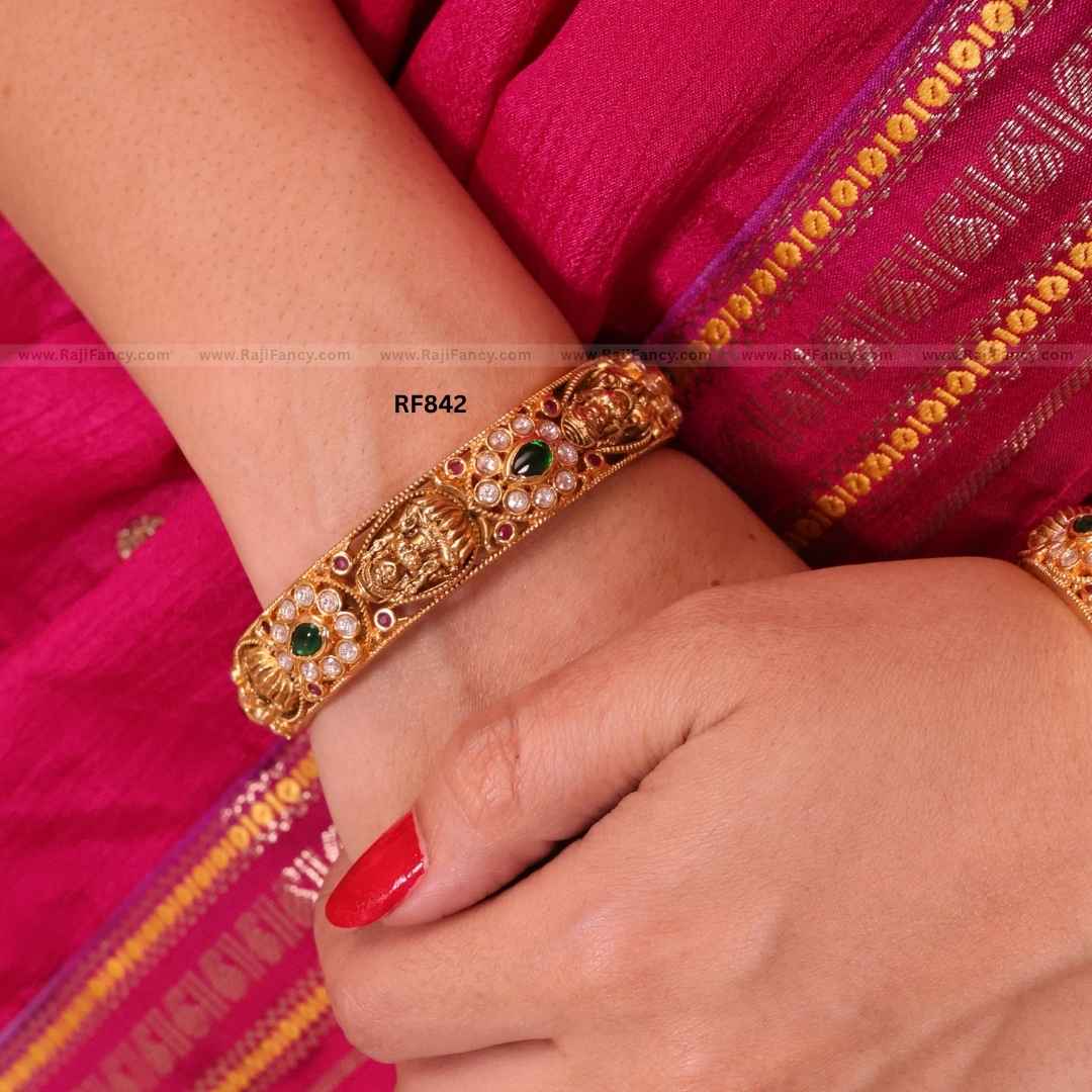 Lakshmi Kada Bangle RF842