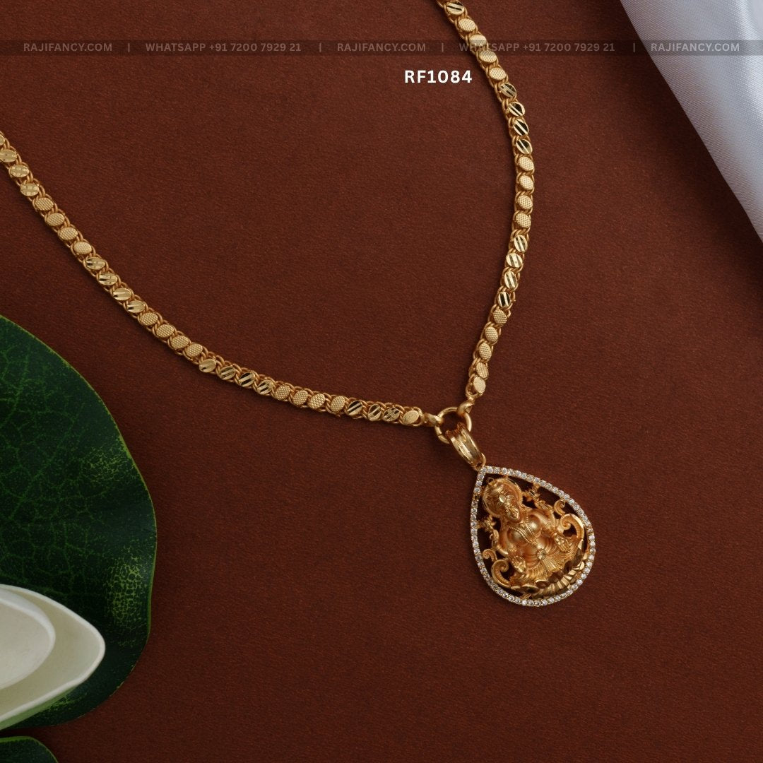 Laksmi Impon Dollar Chain