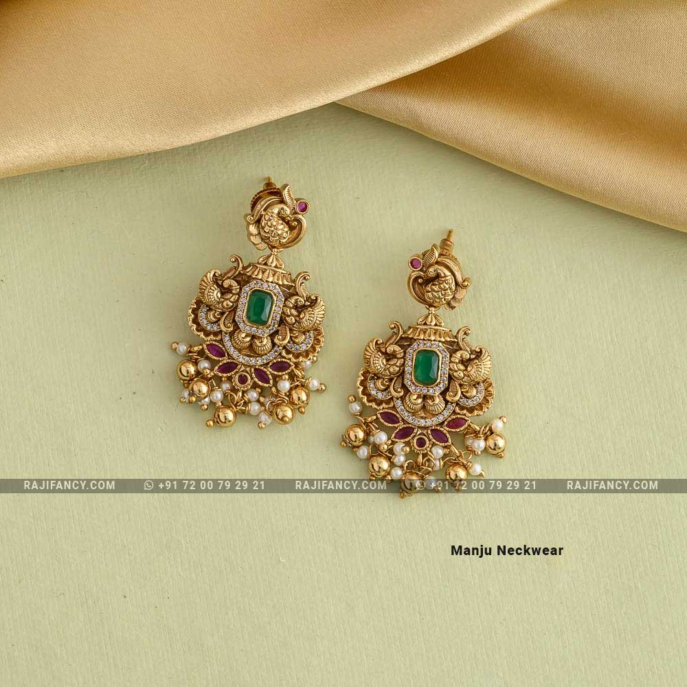 Manju Neckwear