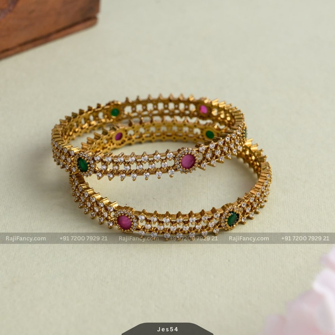 Mehandi polish bangle