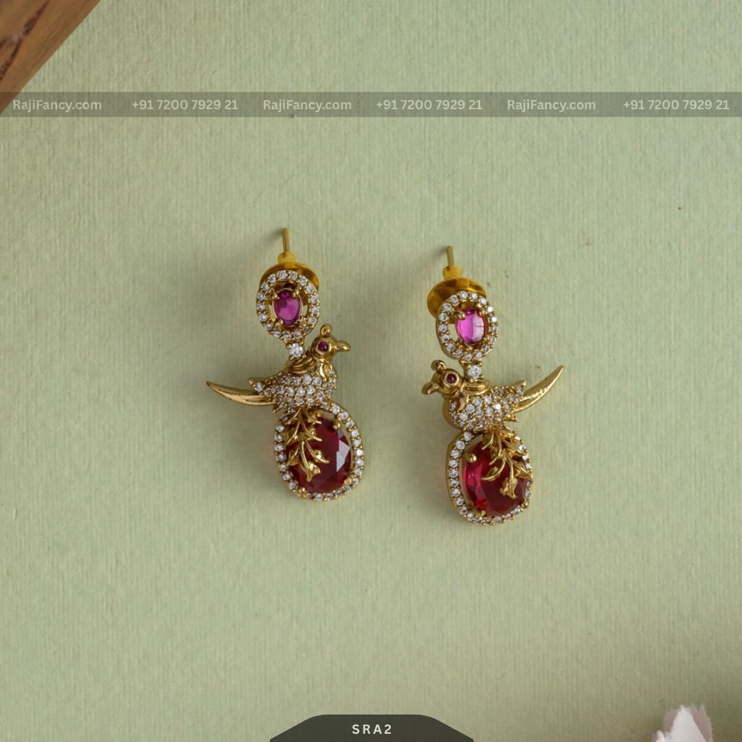 Mora Necklace Set