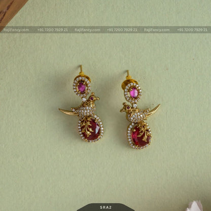 Mora Necklace Set