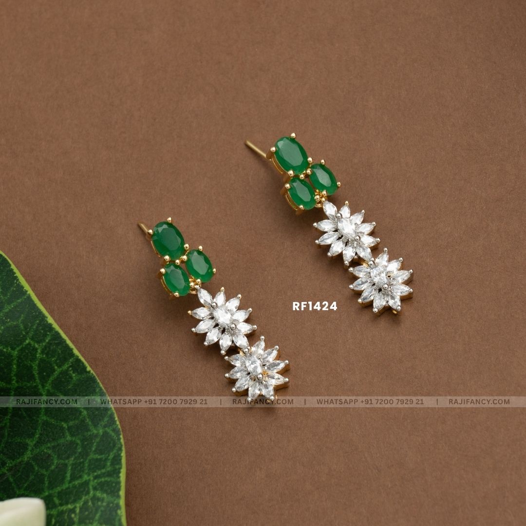 Pallavi Emerald Blossom Set
