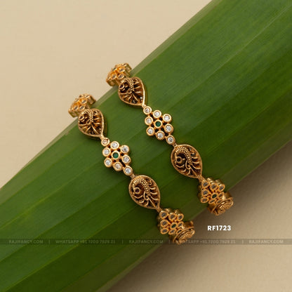 Peacock Leaf Bangle RF1723