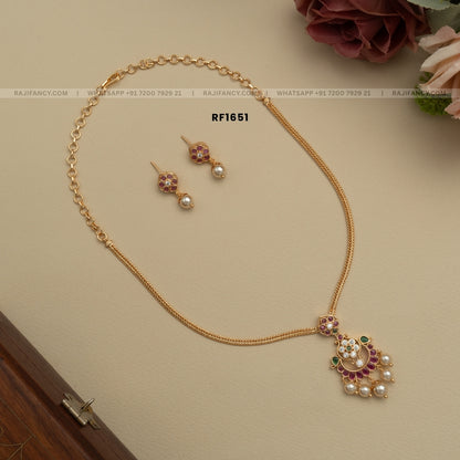 Pearl Charm Chain
