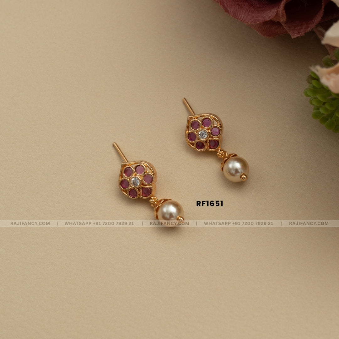Pearl Charm Chain
