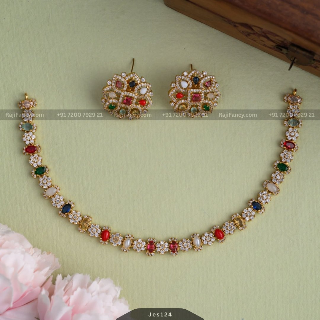 Poppins Necklace