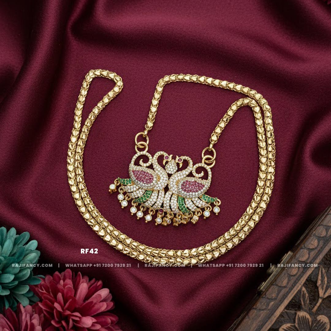 Dual Swan Stone Chain