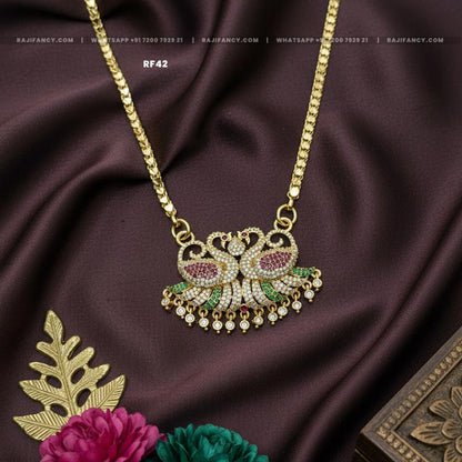 Dual Swan Stone Chain