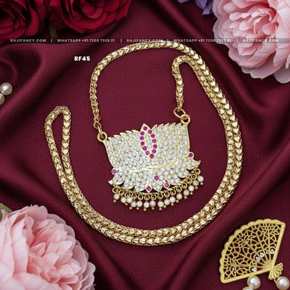 Sparkling Lotus Chain