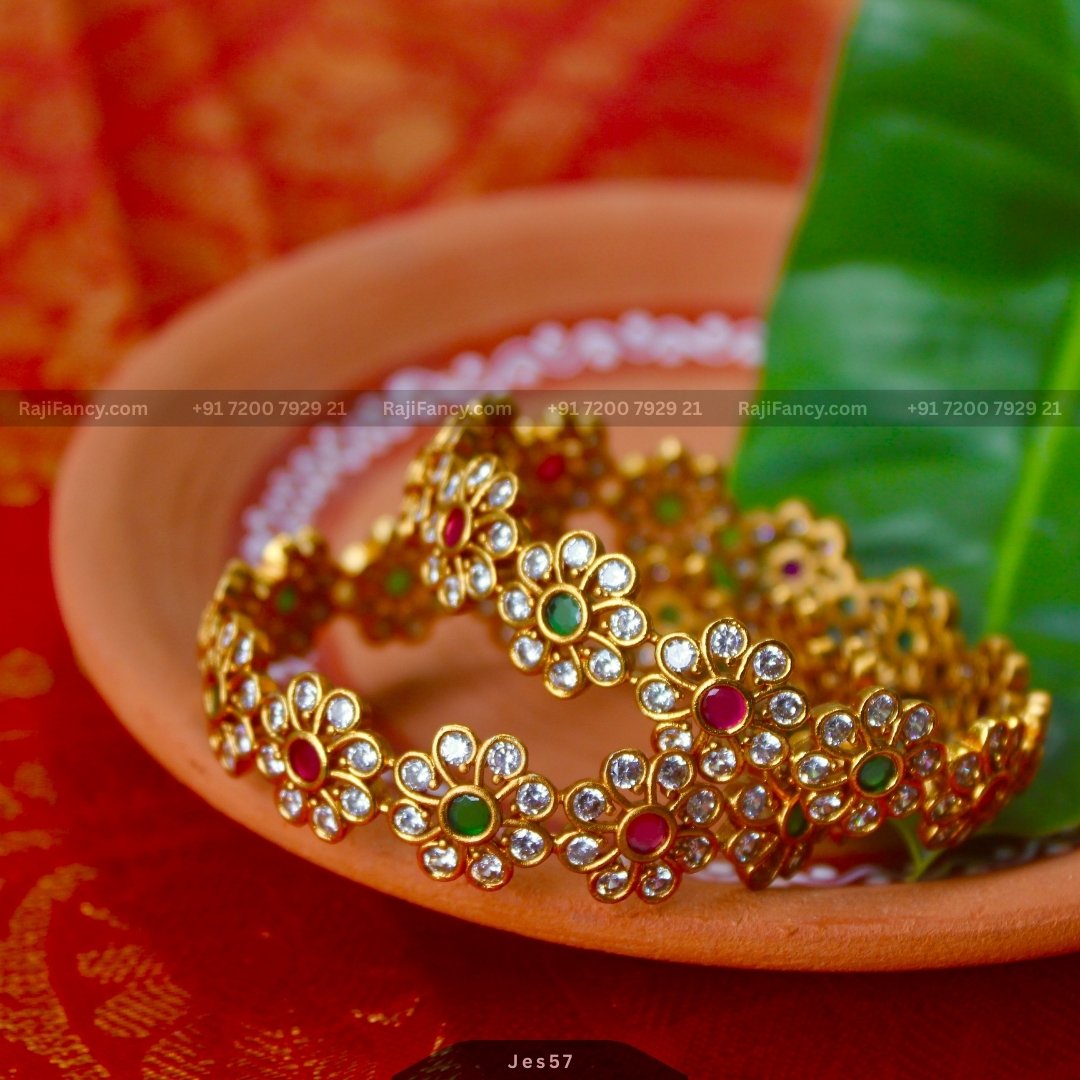 Floral bangle