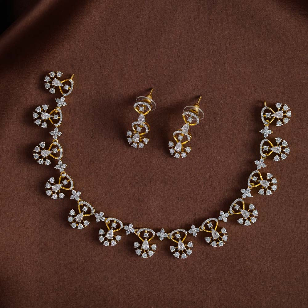 Sragvi Necklace Set