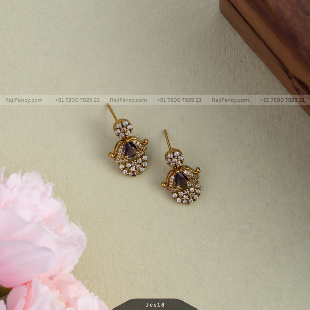 Versha purple necklace