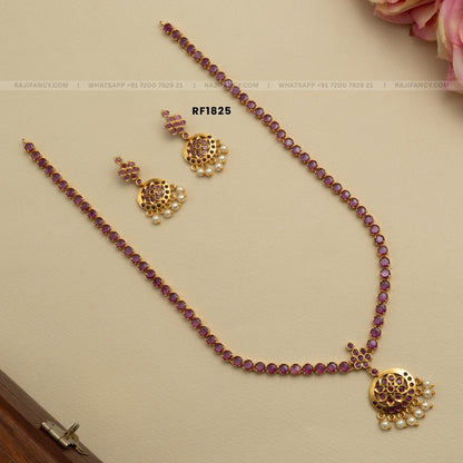 Vintage Haram - Ruby RF1825